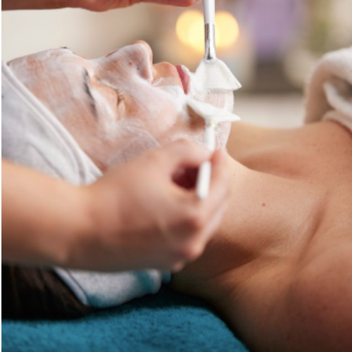 The Evoke Essential Facial